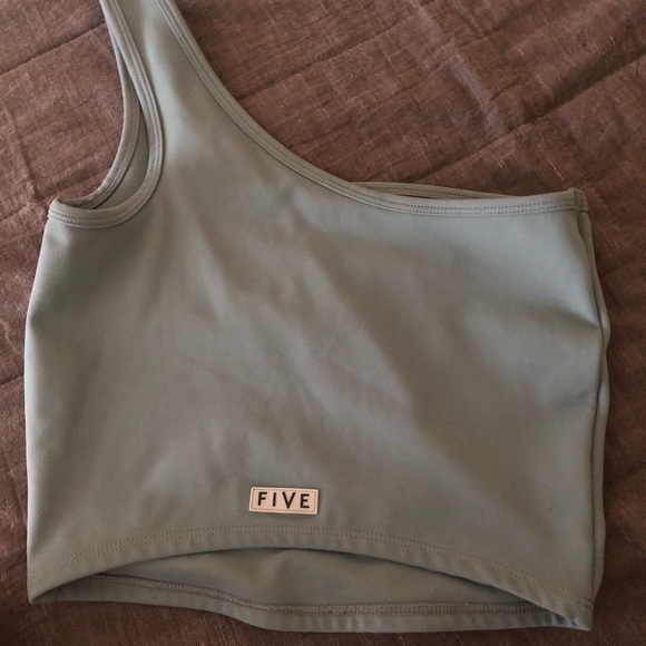 Five the Label top! - Picture 2 of 5